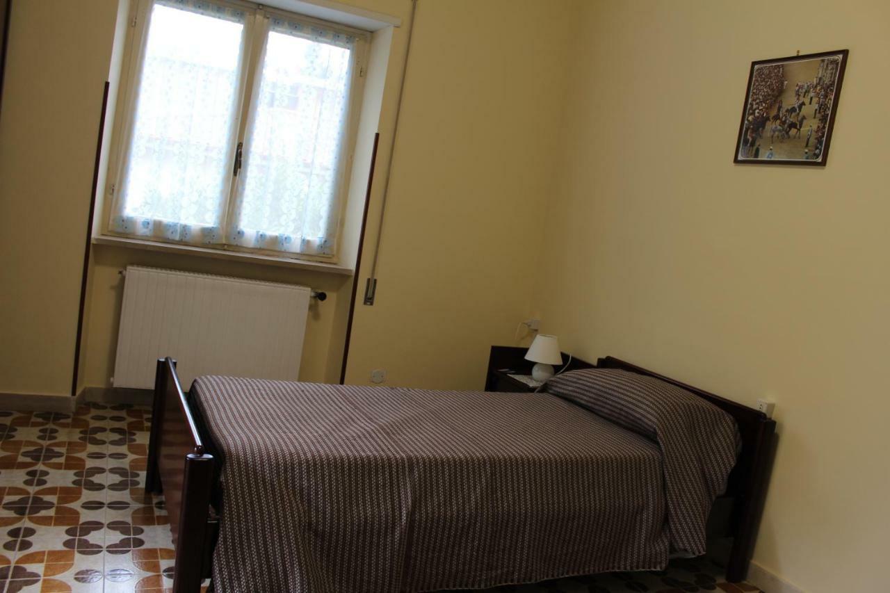 مبيت وإفطار رونسيجليونى Residenzadelia المظهر الخارجي الصورة