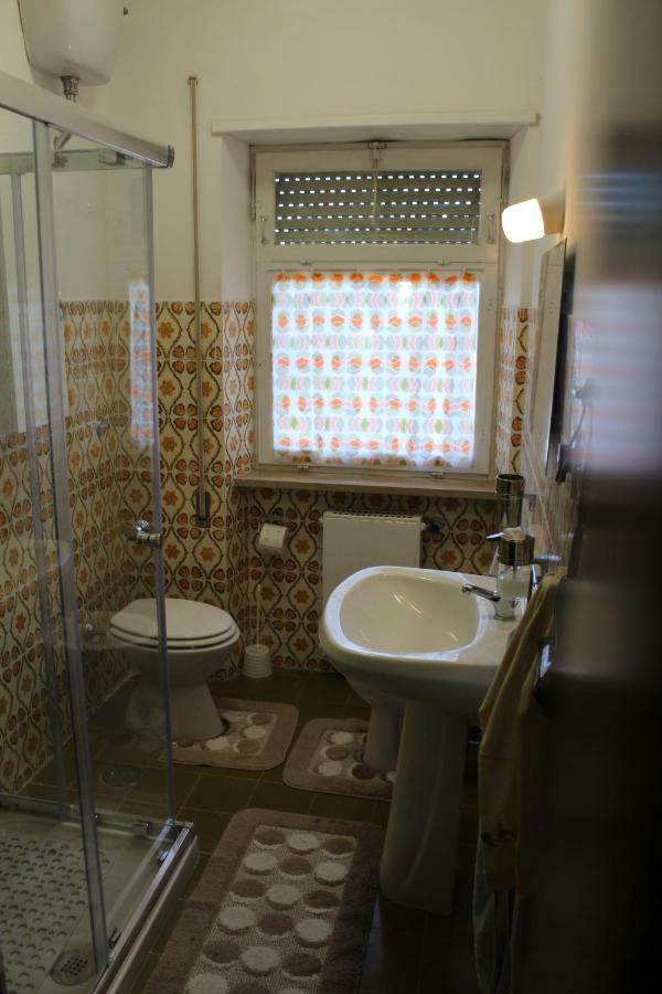 مبيت وإفطار رونسيجليونى Residenzadelia المظهر الخارجي الصورة